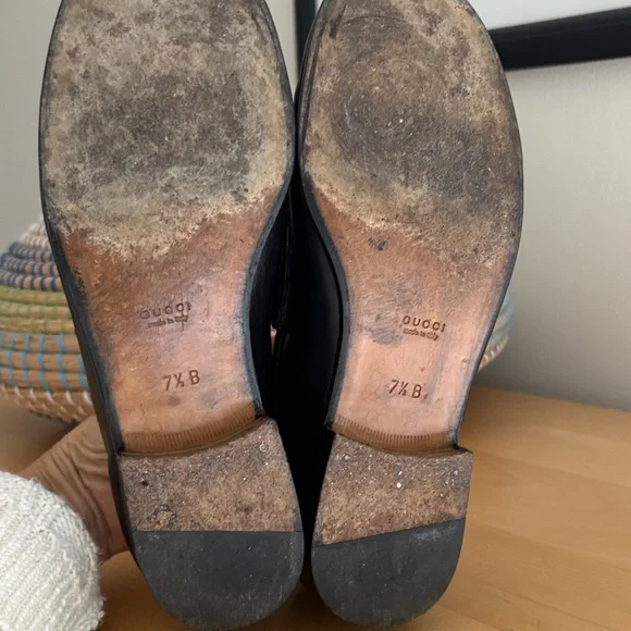 Gucci Black Leather Loafers with Silver Detailing - Picture 7 of 7